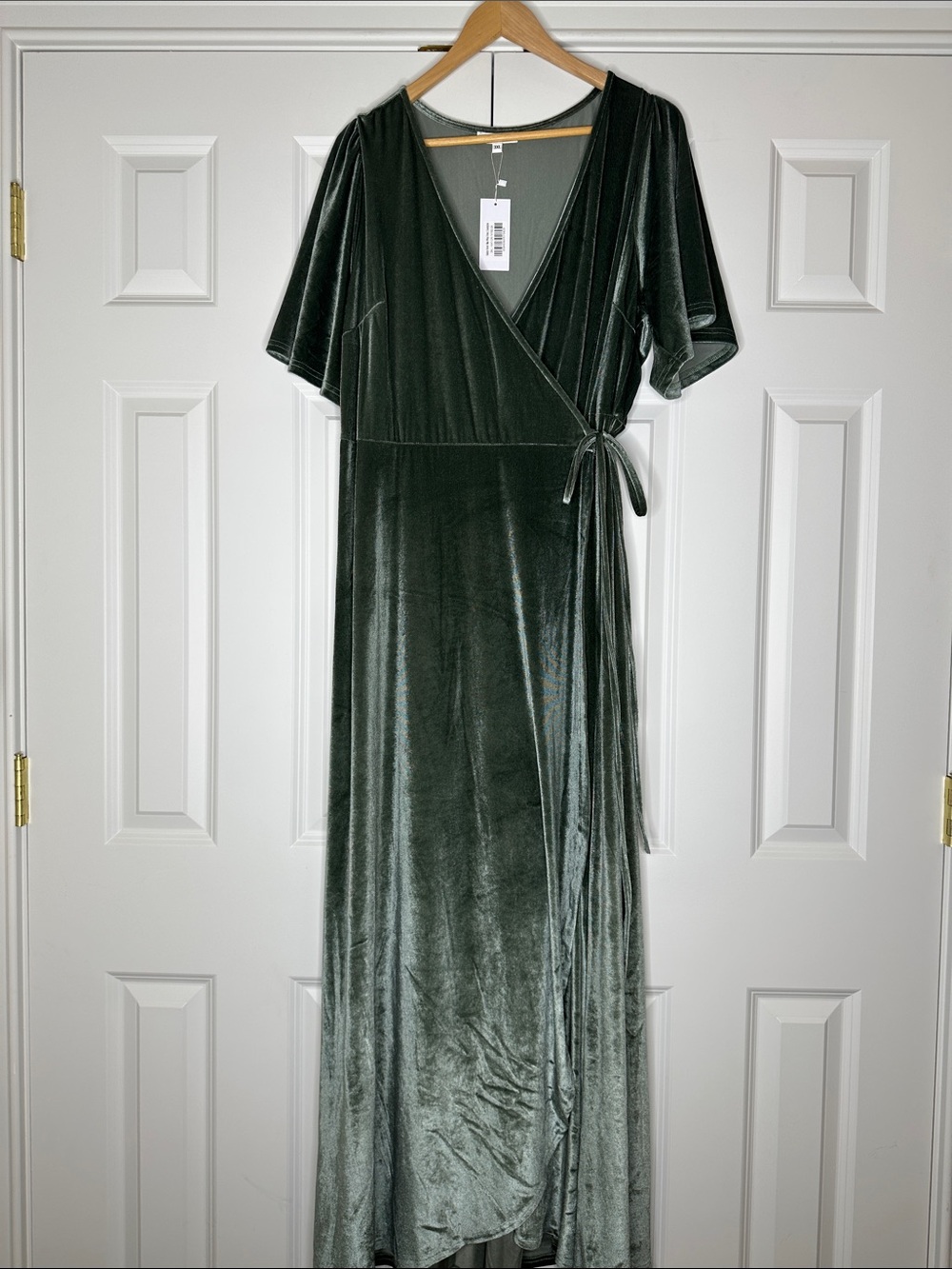 Baltic Born Kaytlin Velvet Dress in Eucalyptus 3X